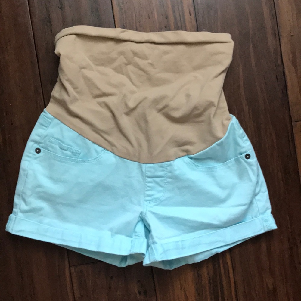 Pea in the Pod Maternity Shorts